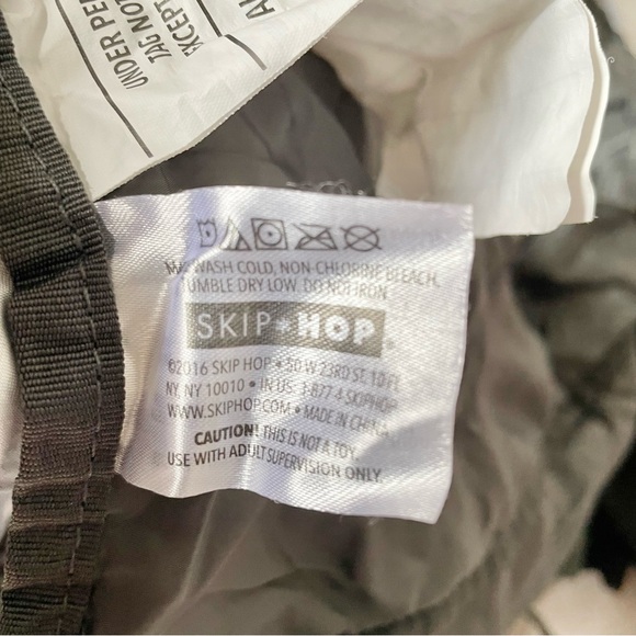 Skip Hop Take Cover Shopping Cart Cover - Triangles - Picture 6 of 6